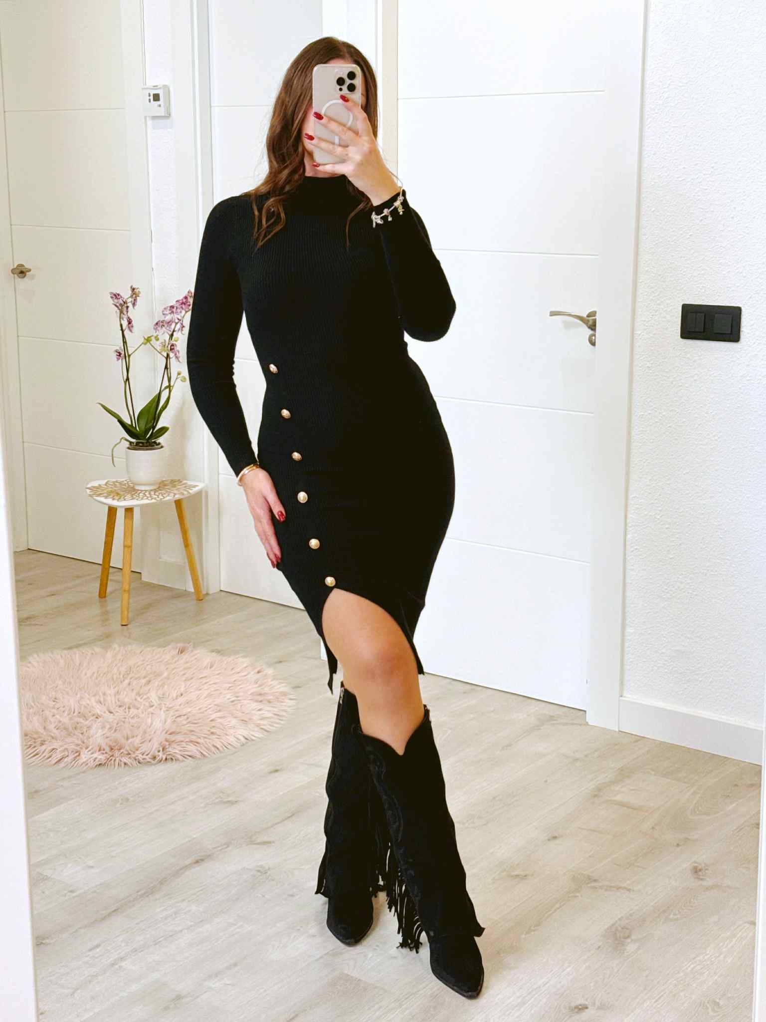 VESTIDO DE PUNTO CANALÉ BOTONES NEGRO