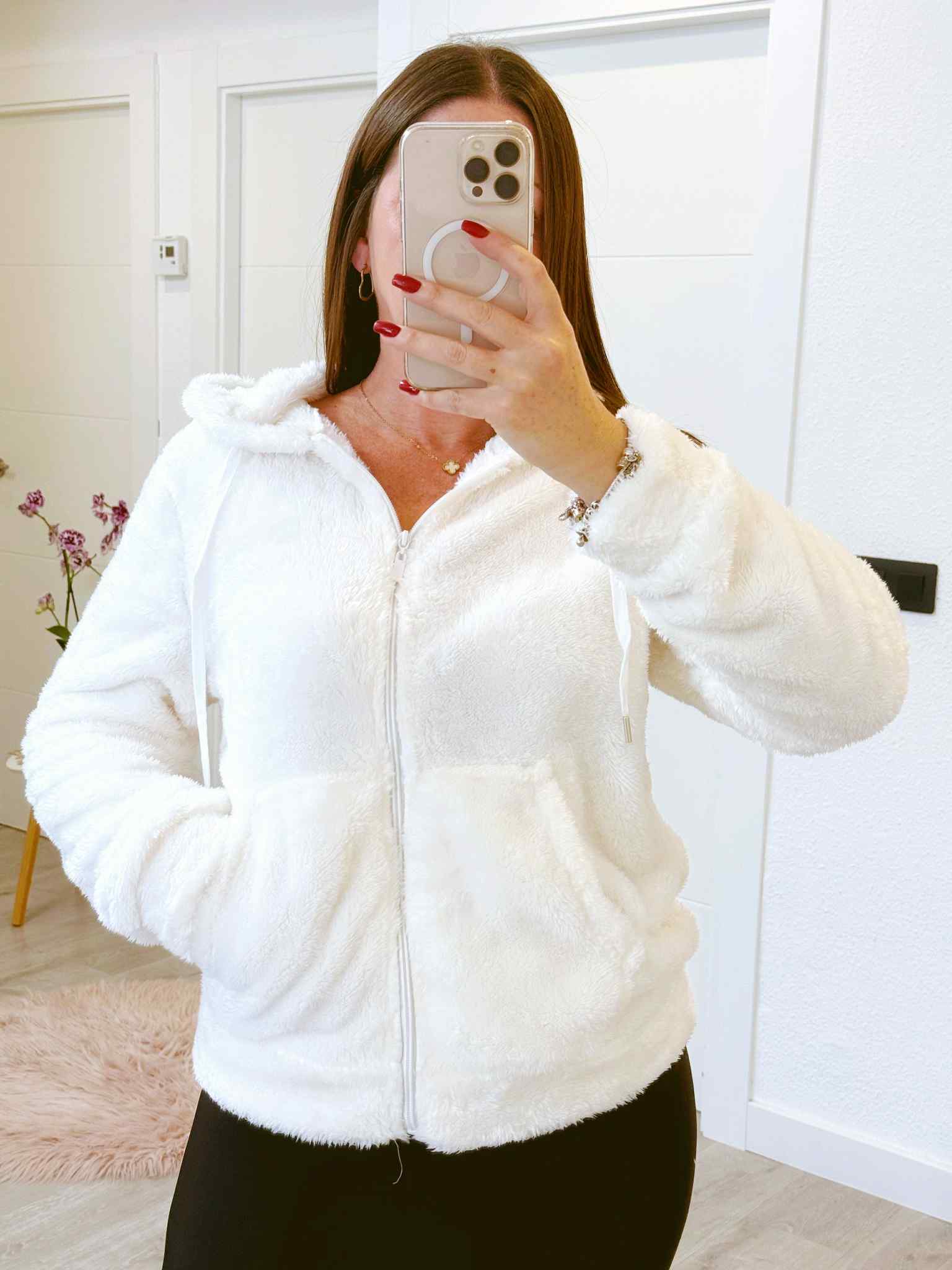 CHAQUETA PELUCHE BLANCA