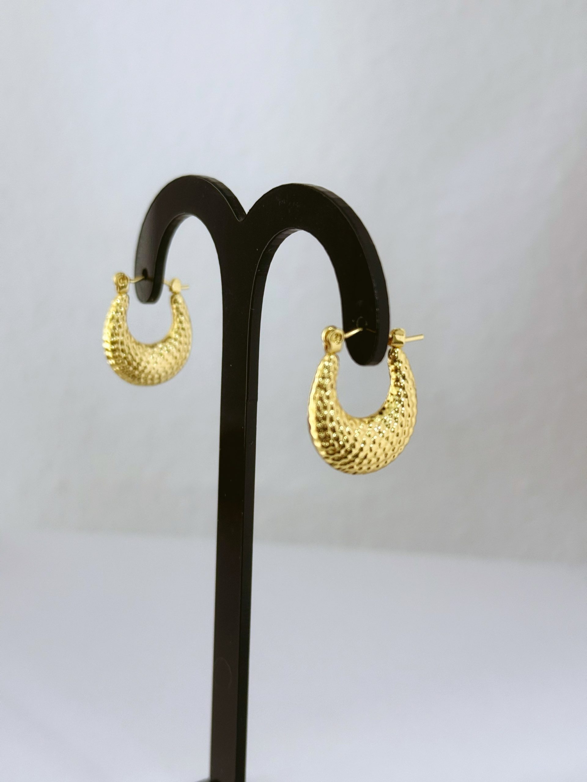 PENDIENTES ARO GRUESOS DORADOS