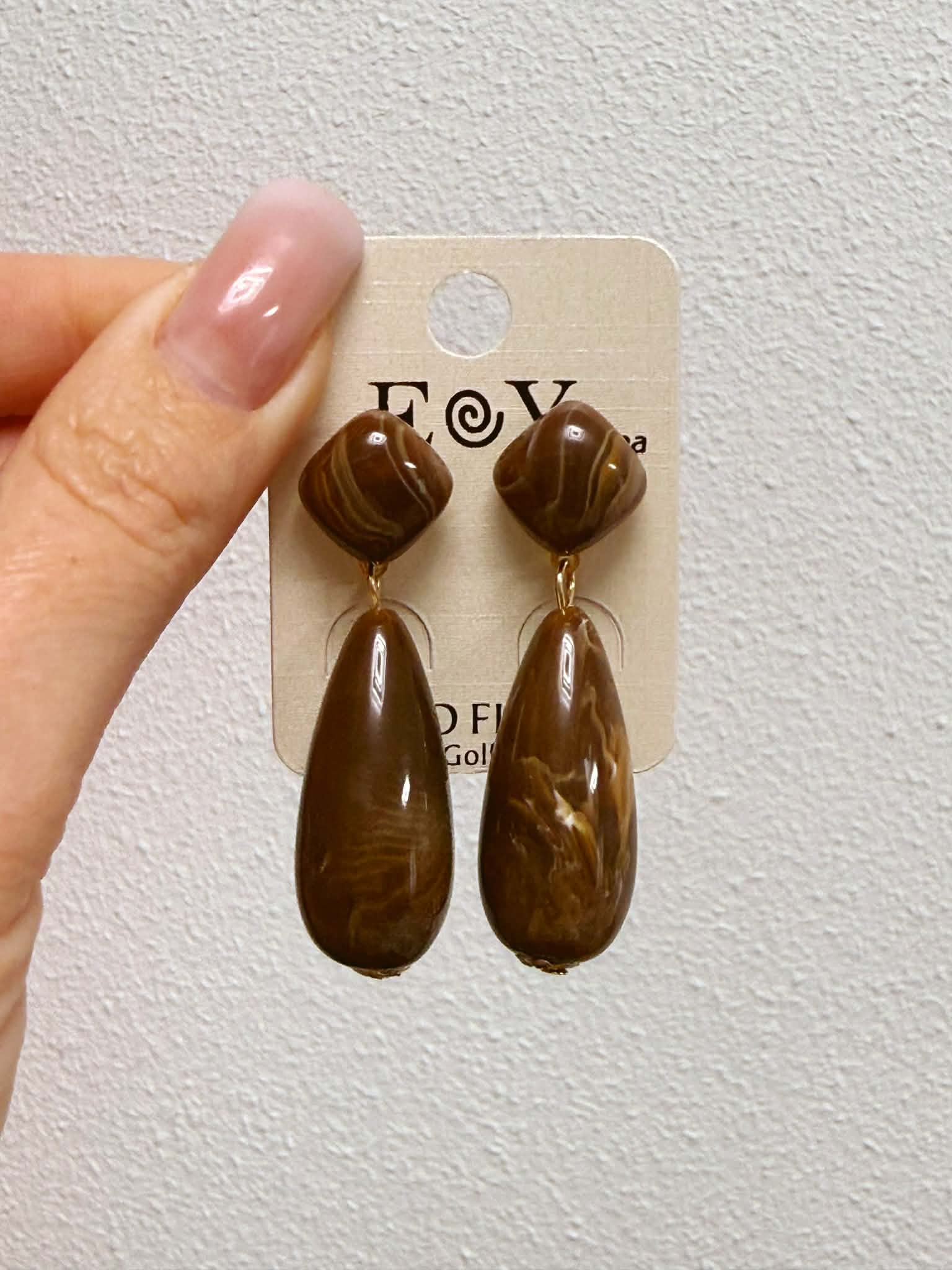 PENDIENTES GOTA MARRÓN