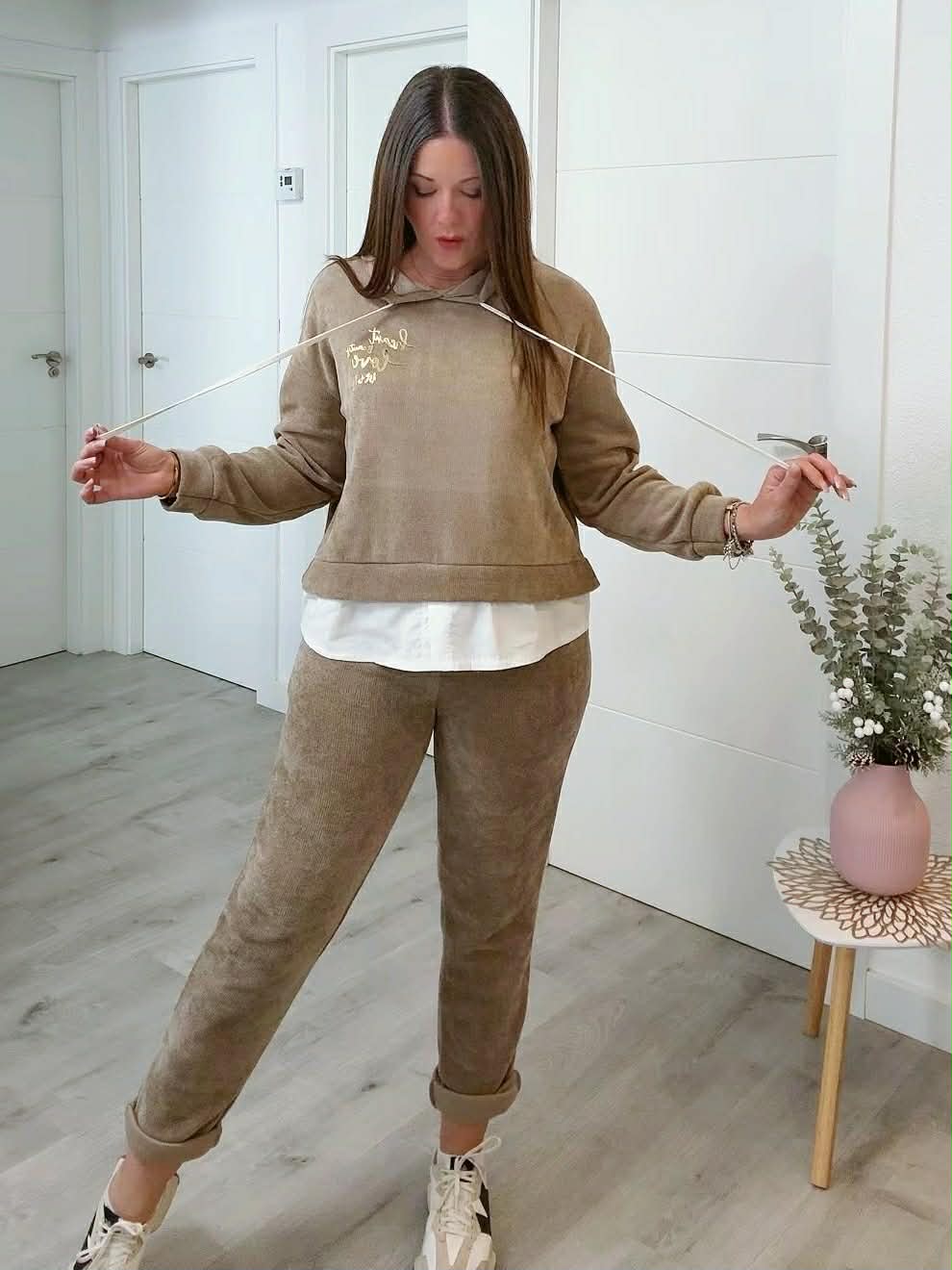 CONJUNTO MICROPANA EFECTO CAMISA MARRÓN