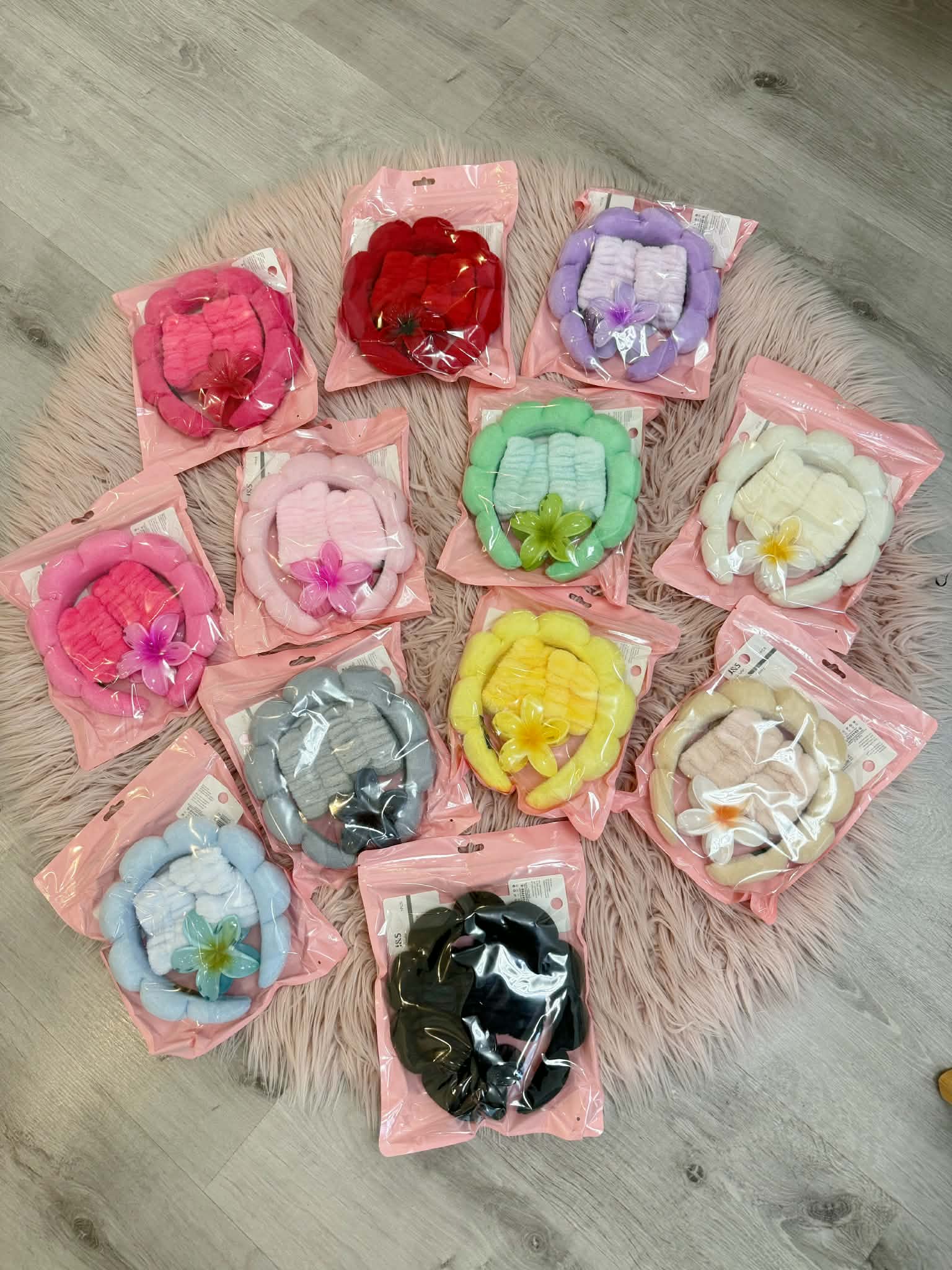 DIADEMA, PUÑOS Y PINZA