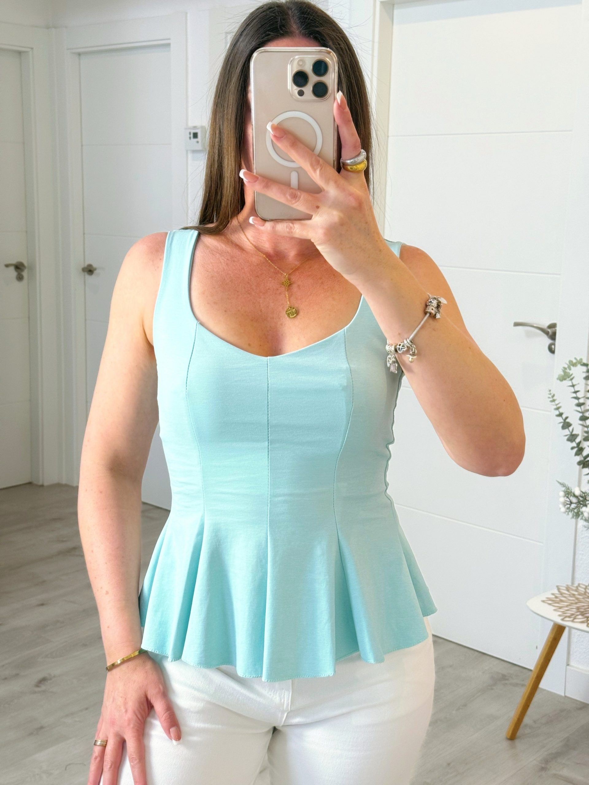 CAMISETA ALONDRA CON ESCOTE TURQUESA