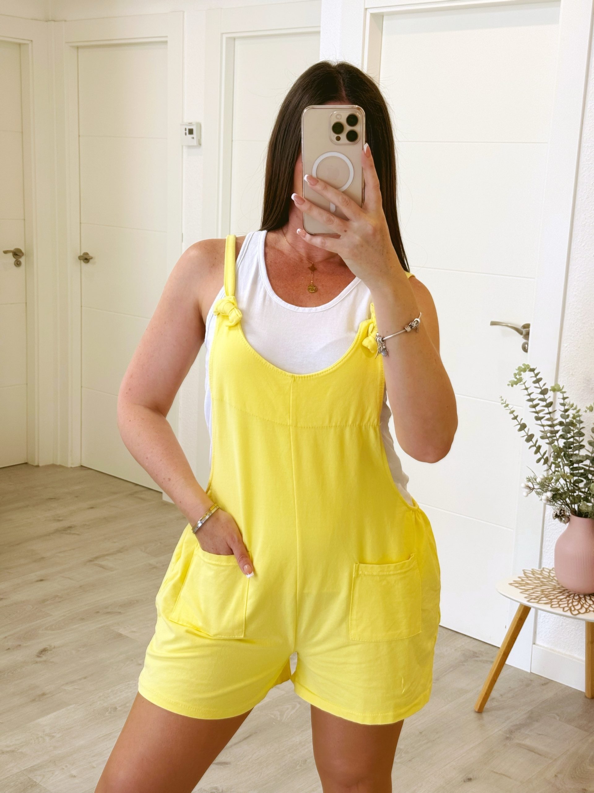 PETO Y CAMISETA AMARILLO