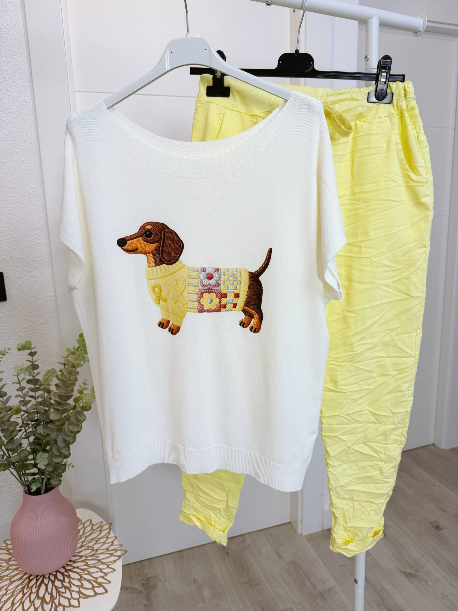 SUÉTER HILO DOG AMARILLO