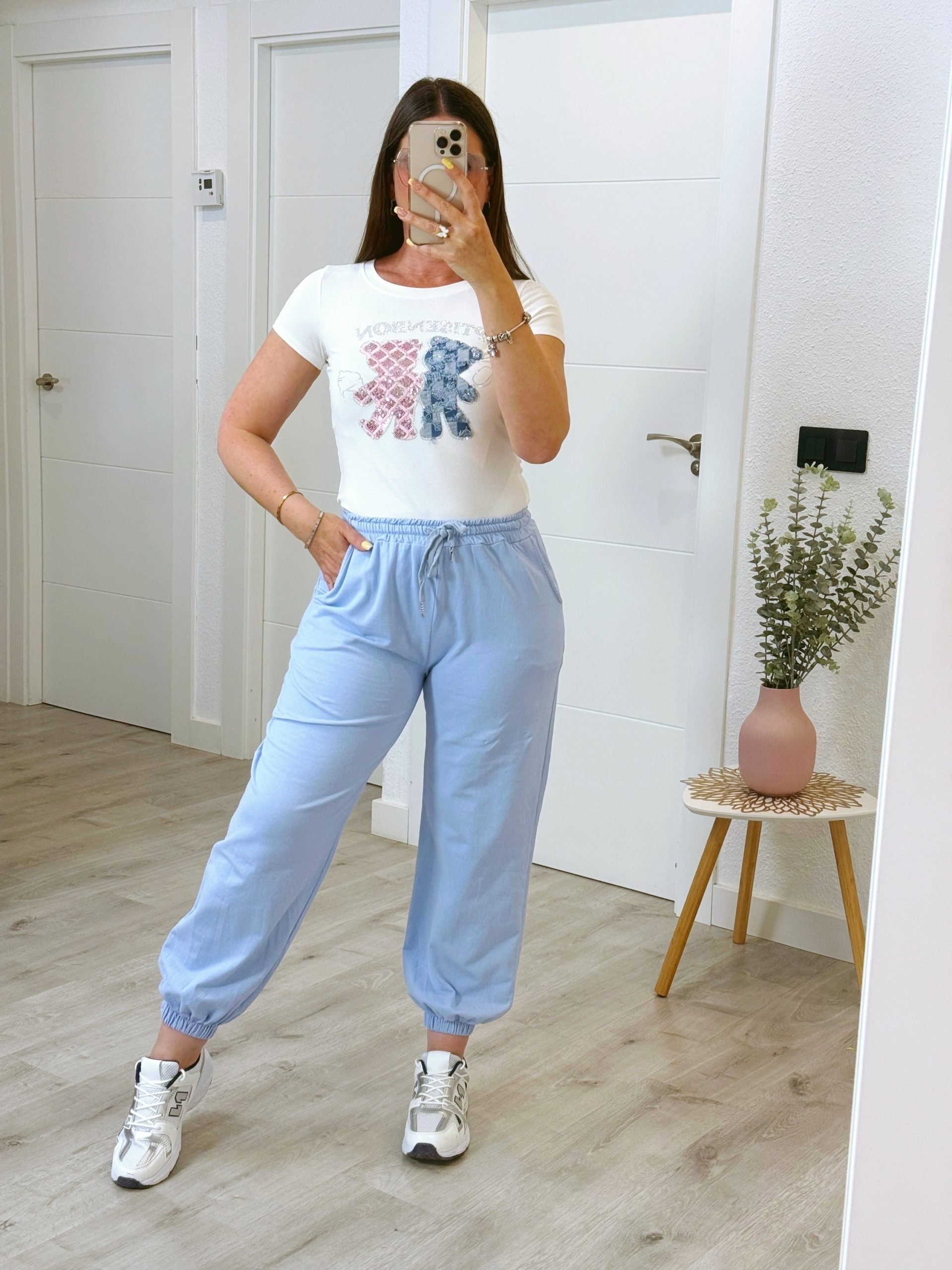 PANTALÓN JOGGER CELESTE