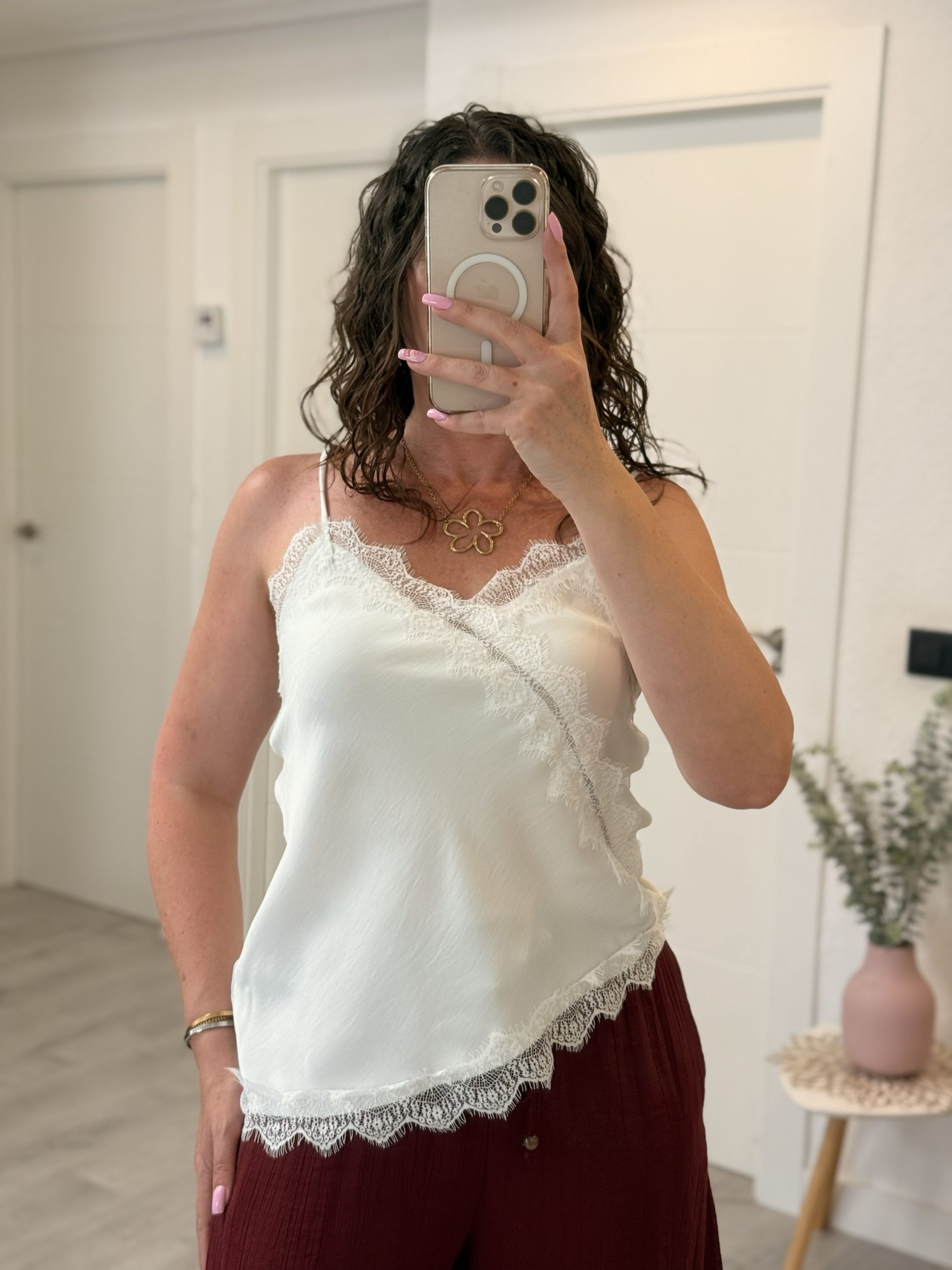 LENCERA BLANCA