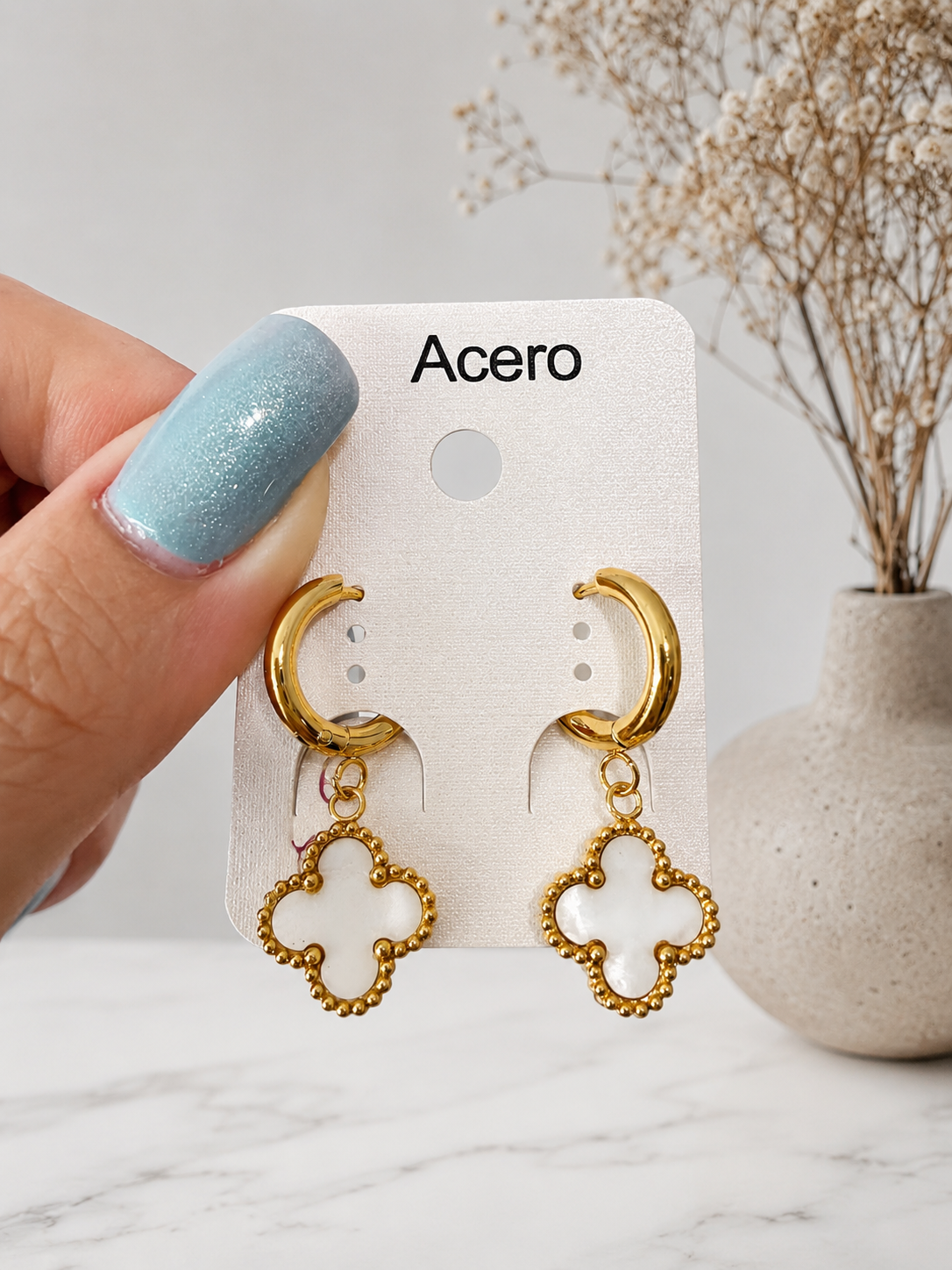 PENDIENTES COLGANTE FLOR BLANCA- ACERO