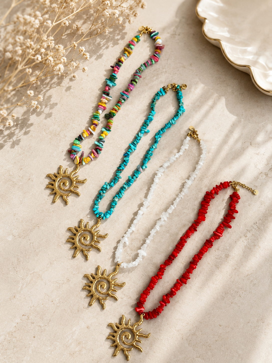 COLLAR SOL PIEDRITAS