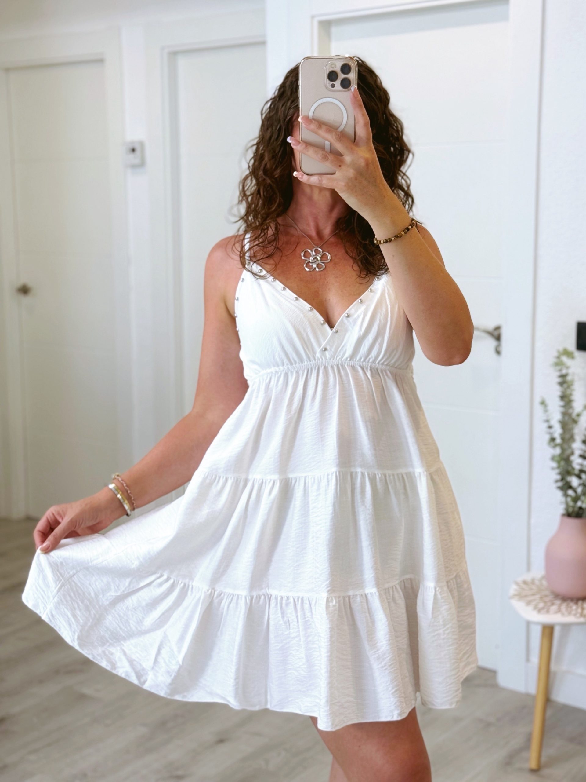 VESTIDO TACHUELAS NEW BLANCO