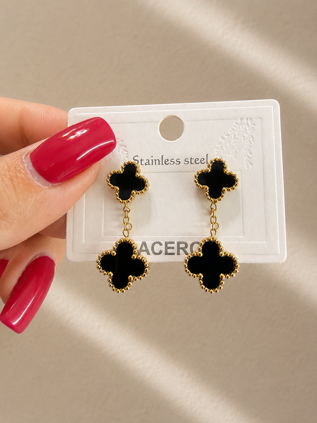 PENDIENTES DOBLE FLOR NEGRA ORO- ACERO