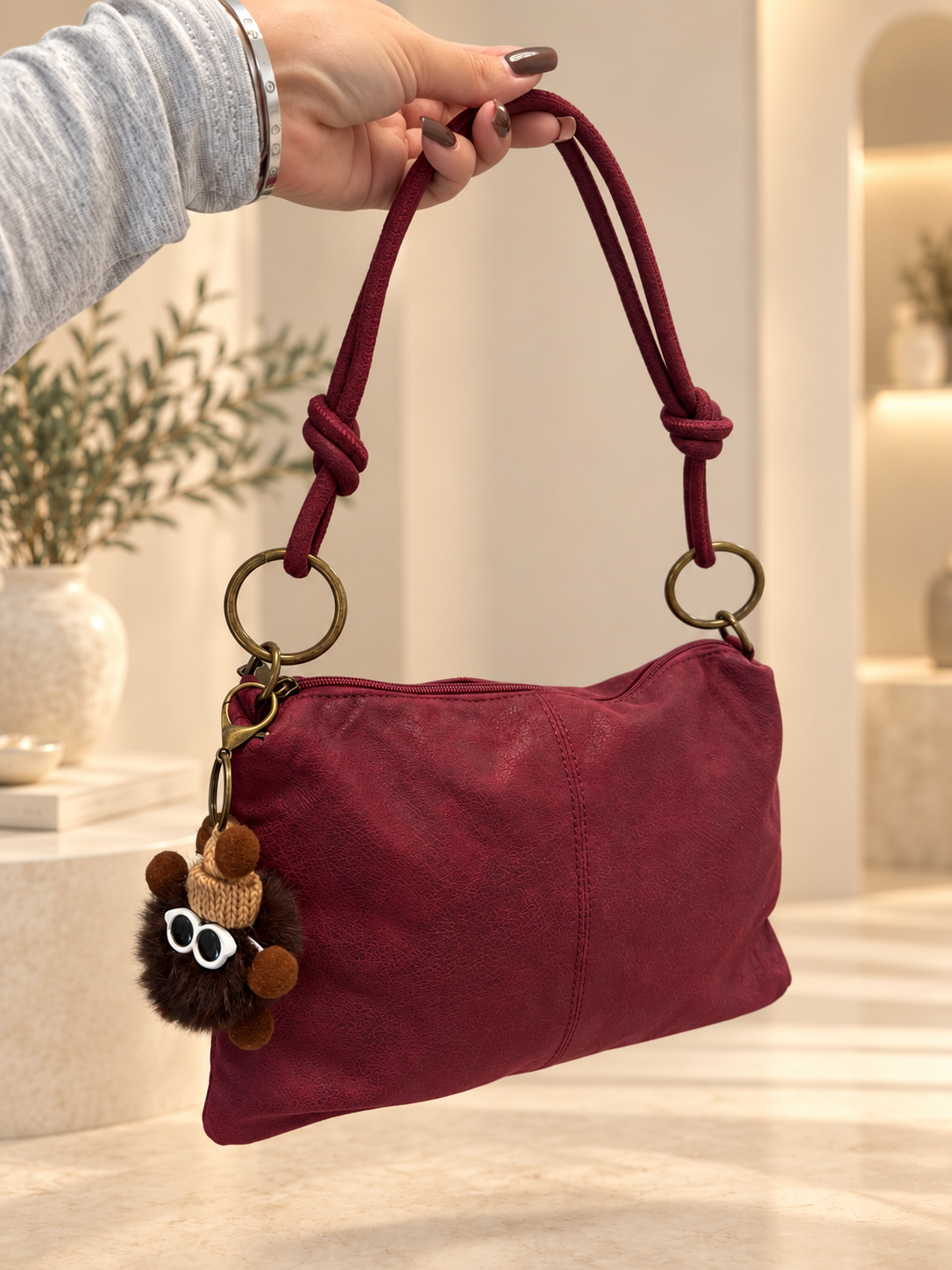 BOLSO CUERDA CON LLAVERO GRANATE