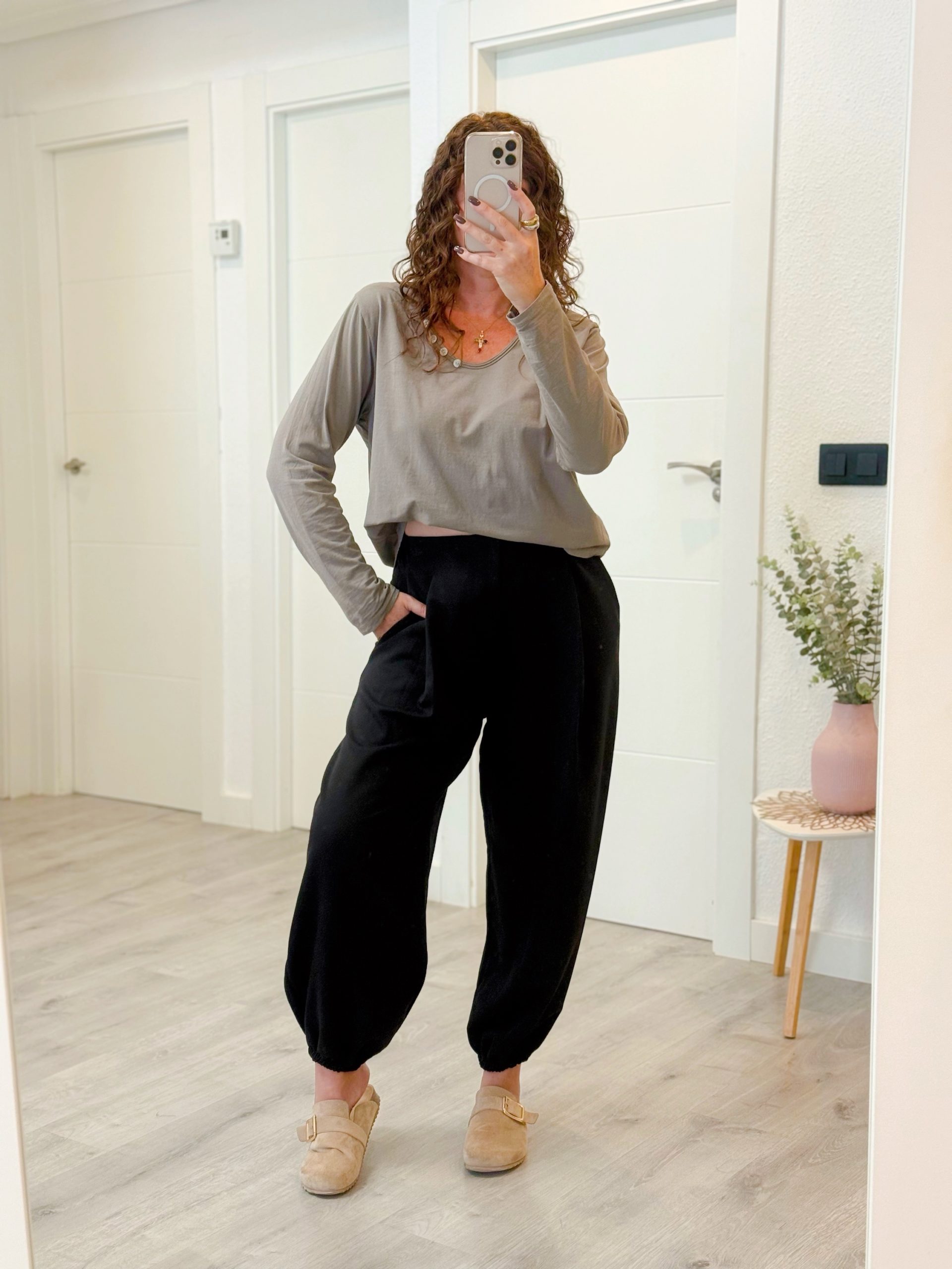 PANTALÓN GLOBO NEGRO