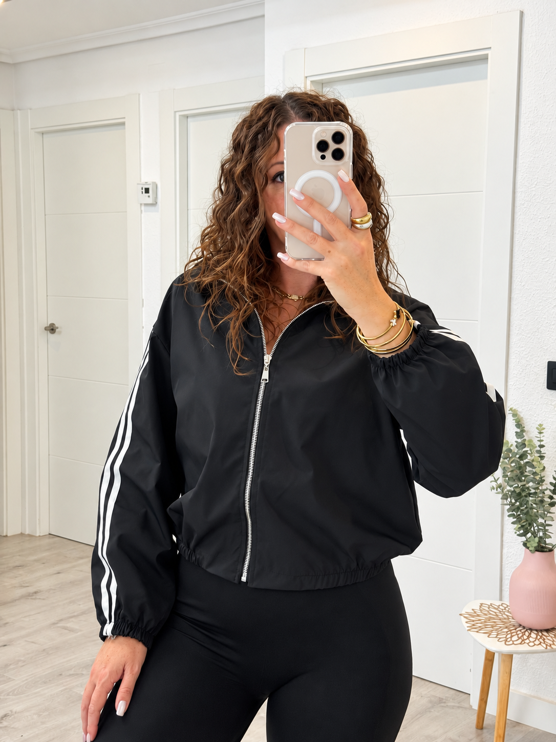 BOMBER CORTAVIENTOS DIDAS NEGRA