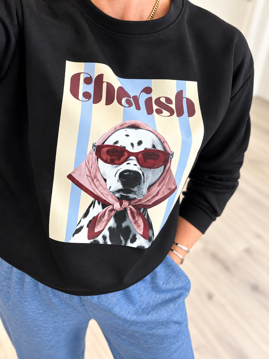 SUDADERA CHERISH NEGRA